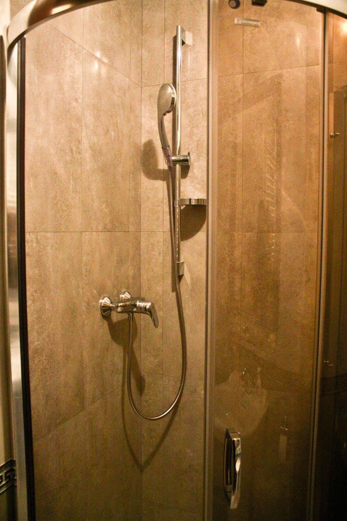 Hotel British Club Lviv Extérieur photo